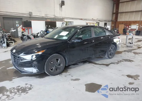 2022 Hyundai Elantra Sel from USA, damaged, VIN 5NPLM4AG2NH071831